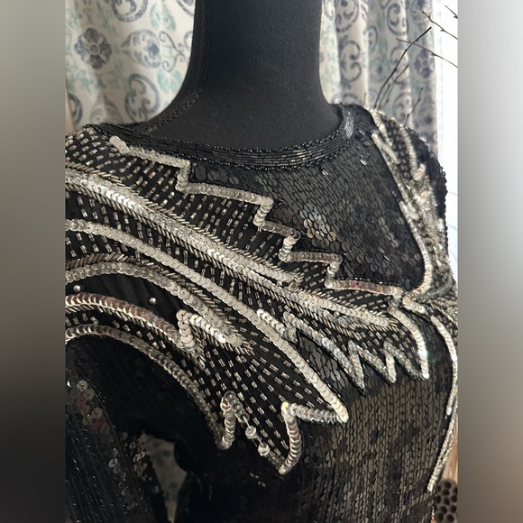 Size Large sequin and beaded black and silcer silk tpp EUC - Picture 3 of 7